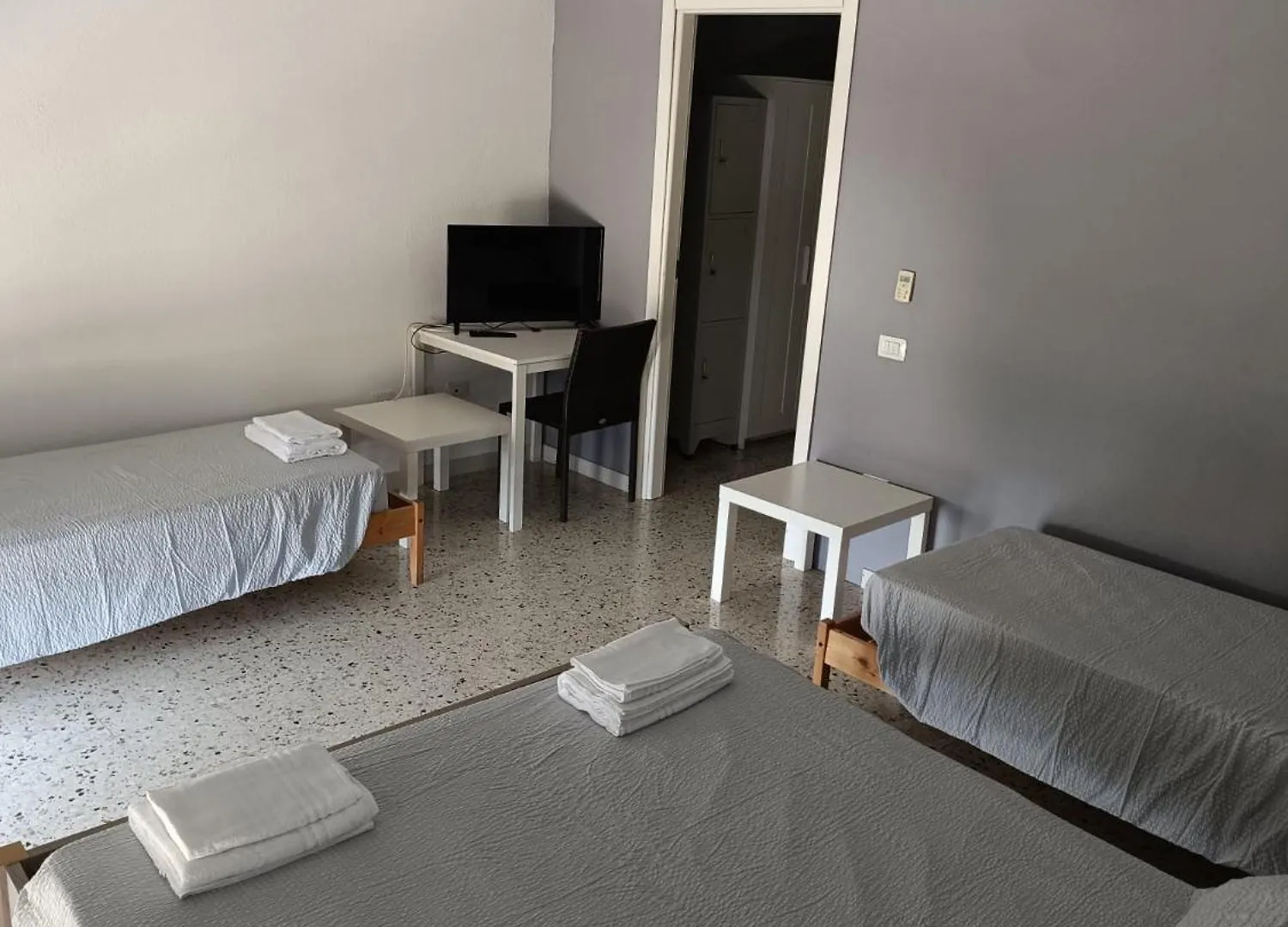 Glemerald Hostel Pula 0*,