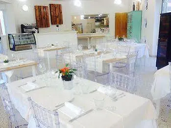Glemerald Hostel Pula Italia
